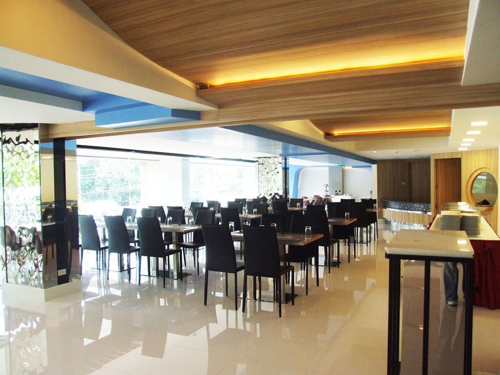 Grand Tower Inn Sathorn Hotel Bangkok Dış mekan fotoğraf